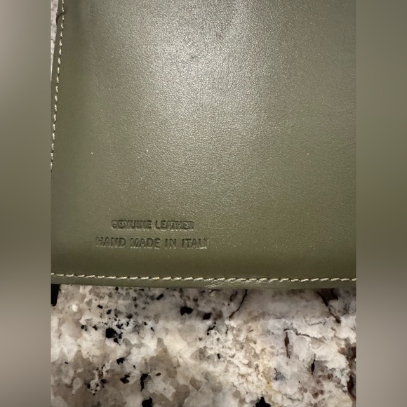 Notebook - Picture 3 of 5